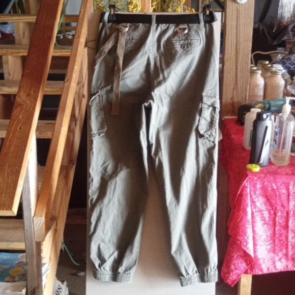 Women's Olive Cargo Pants Hesperus - Picture 7 of 8